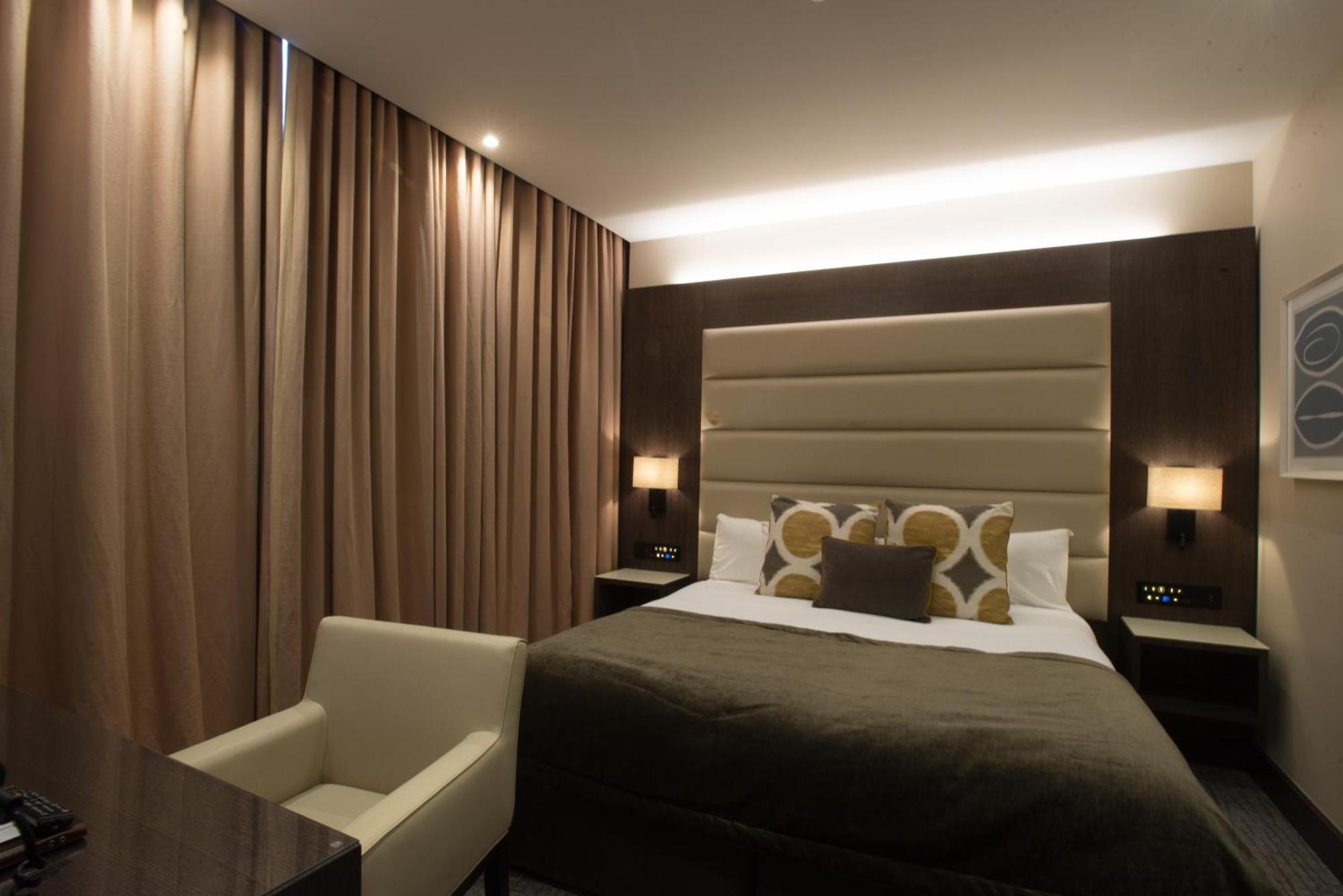 Deluxe Double or Twin Room,1279417348:JPEG