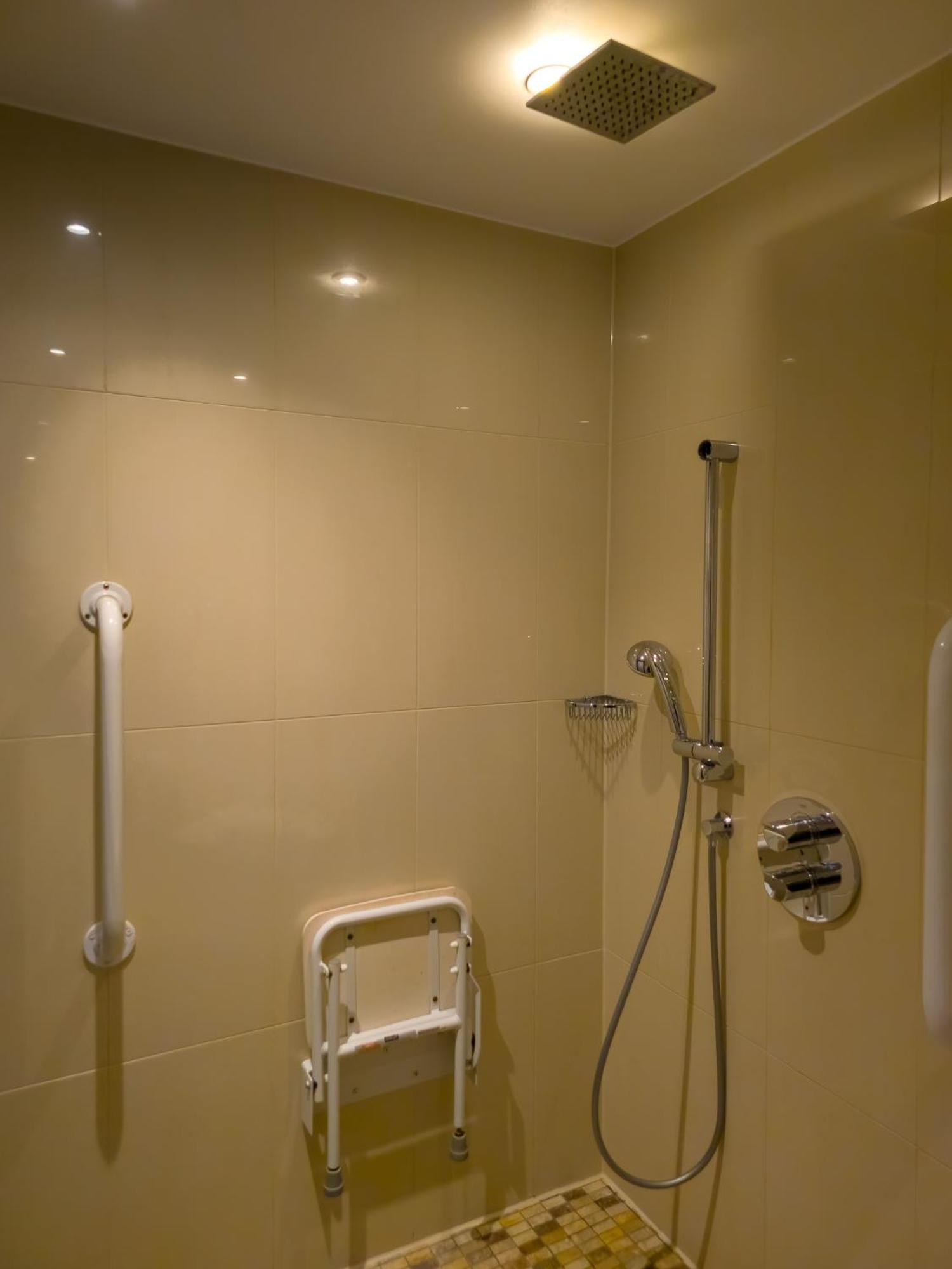 Habitación Triple Club