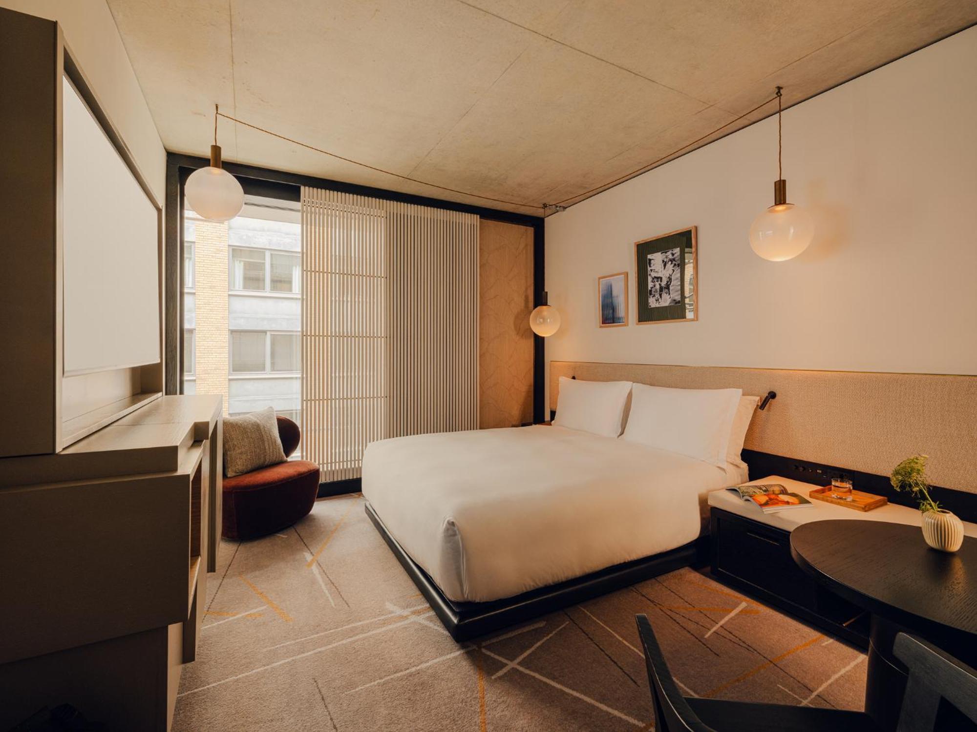 Deluxe Room,1743060838:JPEG