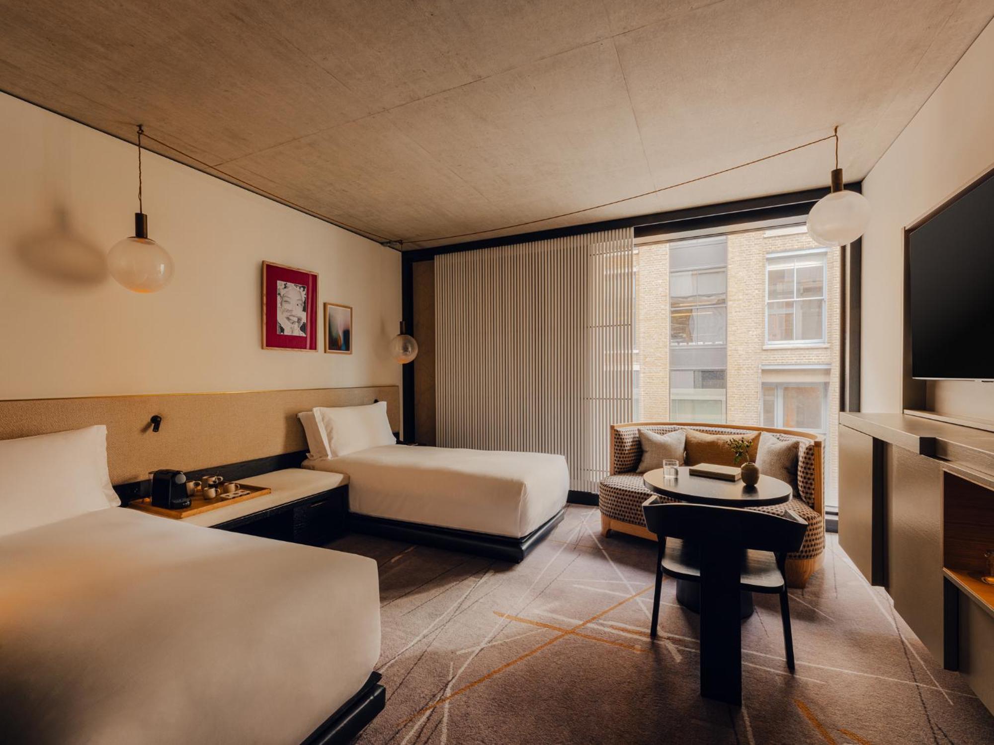 Premium Twin Room,1743060908:JPEG