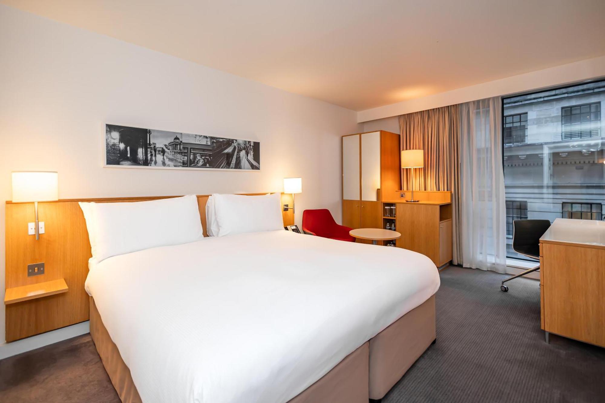 King Guest Room,1765849217:JPEG