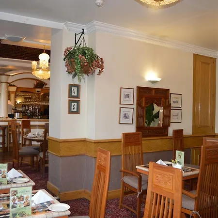 Holiday Villa Hotel-2